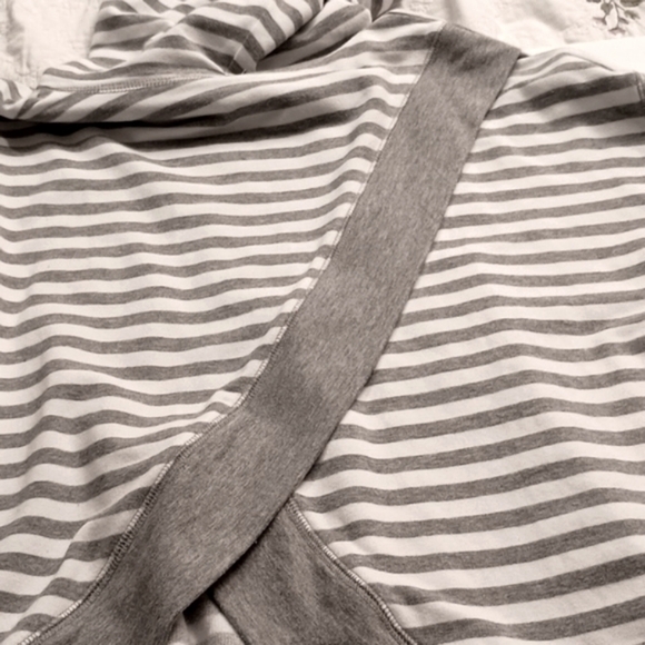 Cris Cross Open Back Performance Stripped Hoodie by Vimmia - Picture 12 of 12